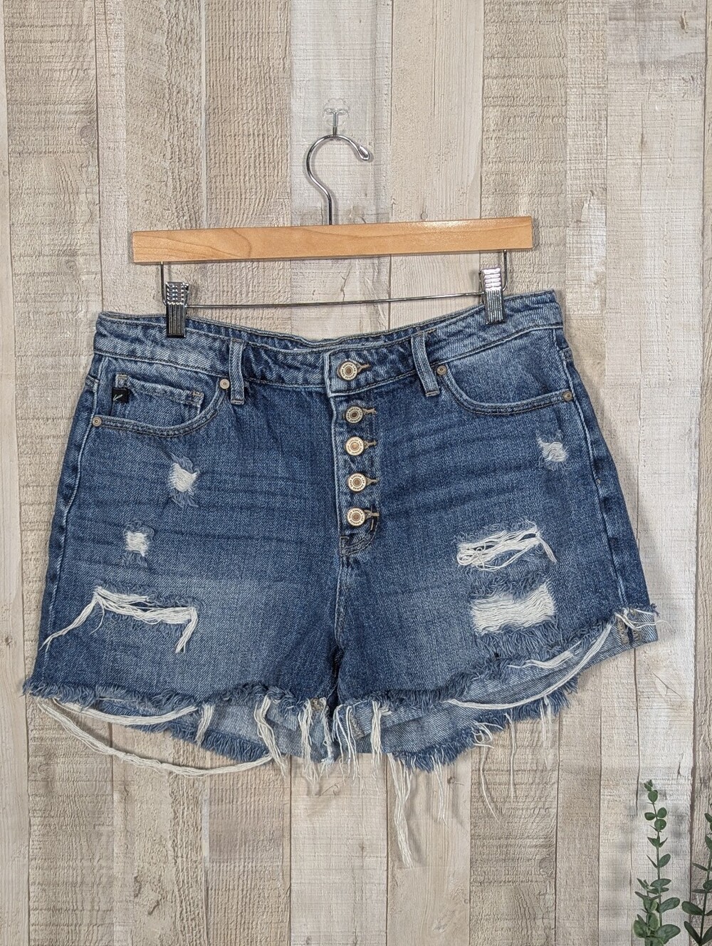 KanCan High Rise Button Fly Distressed Denim Shorts Size 11/29